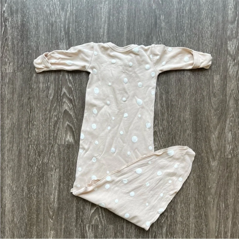 Make make organics‎ knotted sleepgown. 0-3 Months